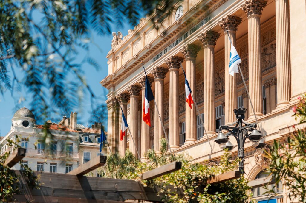 geo visibilité llm fraîcheur autorité comptent